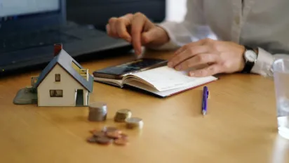 У Раді пояснили, чи спишуть українцям борги за комуналку після війни - фото