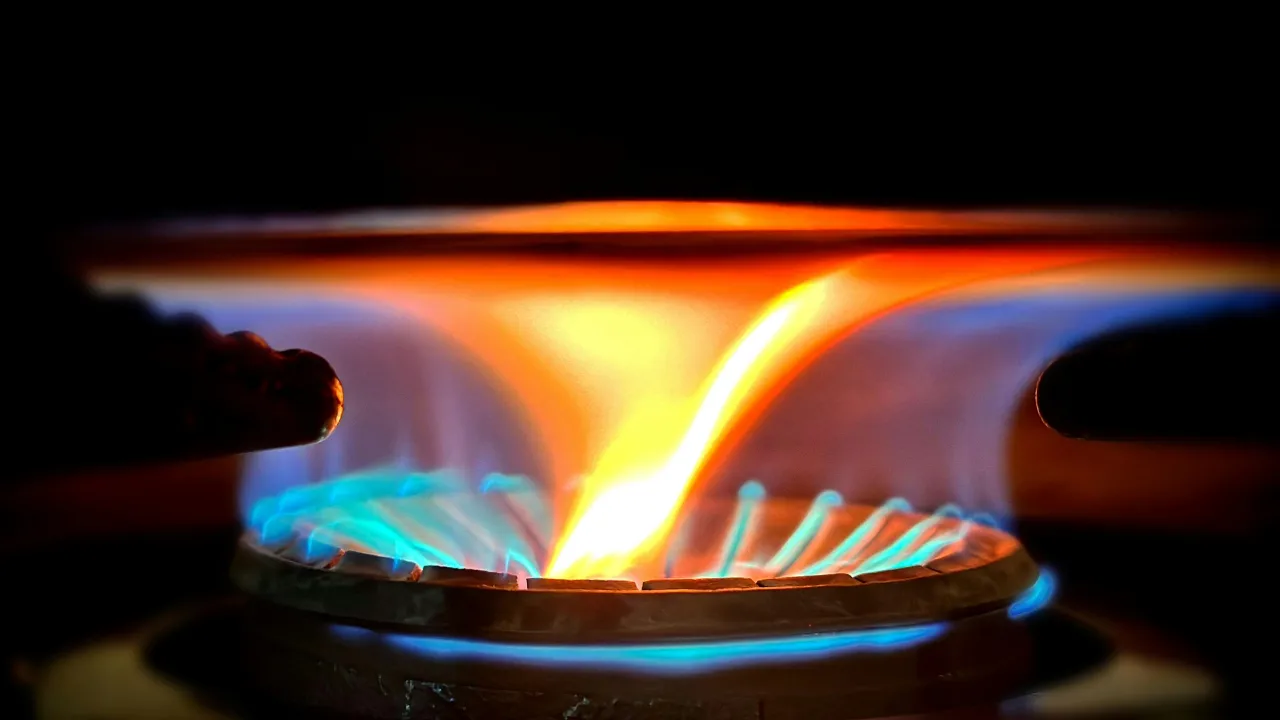 Ворог вдарив по енергетиці: що відомо про руйнування газової інфраструктури 