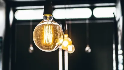 На Рівненщині в понеділок запрацюють графіки відключення світла - фото