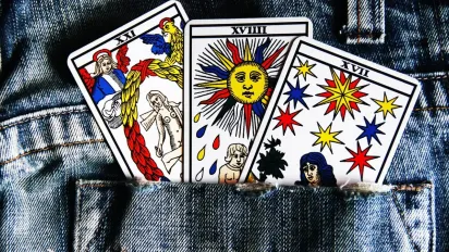 Гороскоп на 22 жовтня 2025 року за картами Таро для всіх знаків Зодіаку - фото