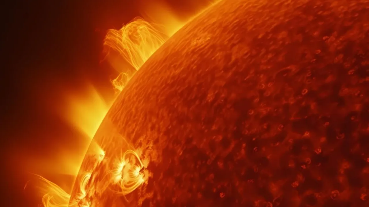 На Сонці стався корональний викид: чи буде Земля під ударом 