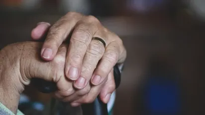 Пенсію підіймуть майже на 1000 грн: хто отримає більші виплати вже у листопаді - фото