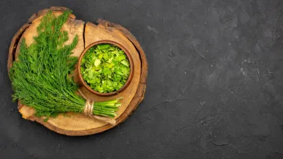 Кріп узимку як свіжий: прості трюки, щоб зелень не втратила запаху - фото