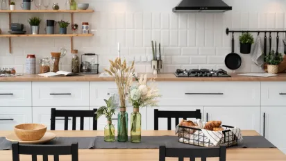 Не холодильник і не сміття: названо найпідступніше джерело запахів у кухні - фото