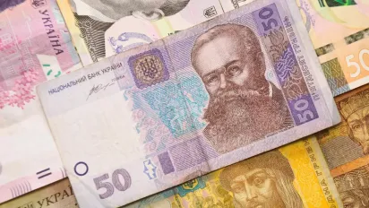 Хто з українців отримає додаткові 2000 гривень: гроші надійдуть автоматично - фото