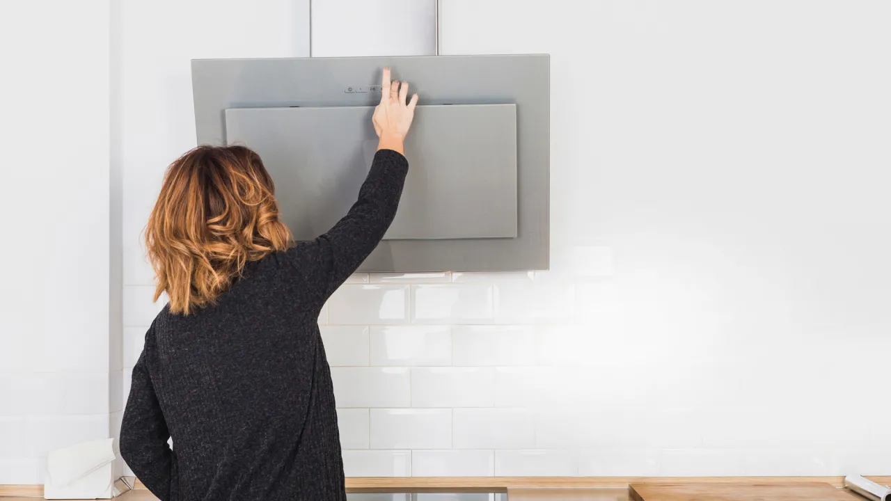 Витяжка, як нова: три домашні засоби, які стирають застарілий жир 