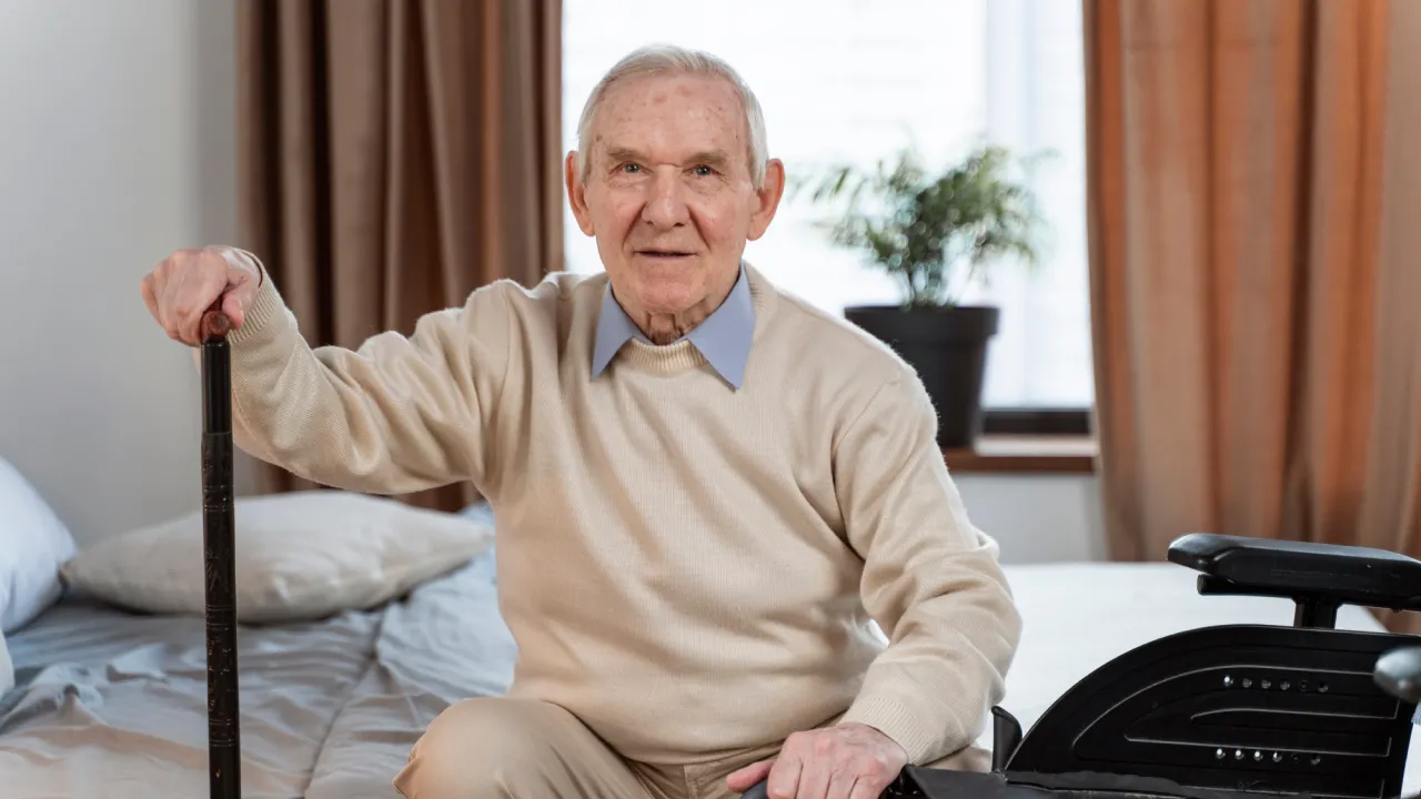 Пенсія за віком чи інвалідністю: що вигідніше для різних груп інвалідності 