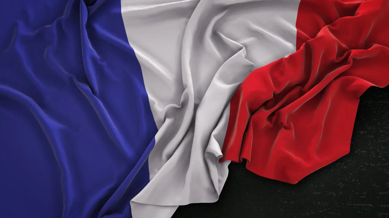Франція різко відреагувала на нічні авіаудари росії по Києву підтвердила солідарність з Україною 
