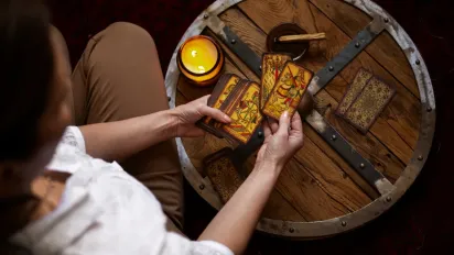 Гороскоп на 17 листопада 2025 року за картами Таро для всіх знаків Зодіаку - фото