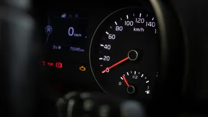 Чому спідометр і навігатор показують різну швидкість: що впливає на вимірювання та яким даним довіряти - фото