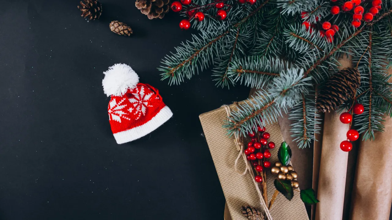 Новорічні та різдвяні свята 2025–2026: коли святкуємо і які дні будуть вихідними 
