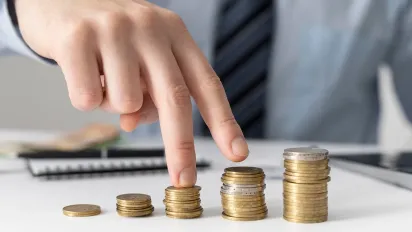 "Мінімалка" зросте: наскільки збільшаться виплати у 2026 році та що залишиться "на руки" - фото