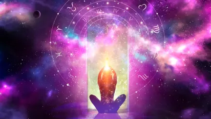 Чотири знаки Зодіаку перевернуть своє життя до грудня: кого торкнуться великі зміни - фото