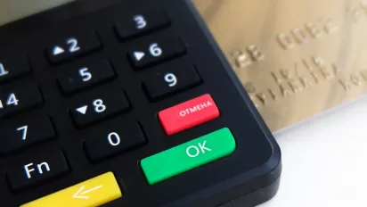 Українців закликали "запасатися" готівкою: як готуватися до масштабних відключень - фото