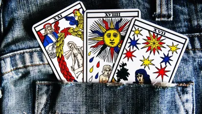 Гороскоп на 25 листопада 2025 року за картами Таро для всіх знаків Зодіаку - фото