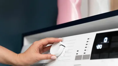 Ці 6 речей не можна прати з кондиціонером для одягу: тільки зіпсуєте його - фото