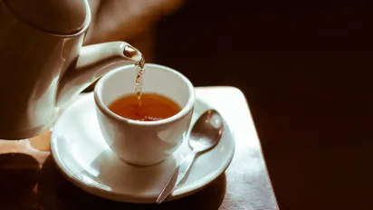 Чи можна пити зелений чай щодня: застереження експертів - фото