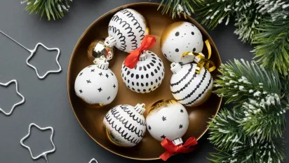 Що не можна вішати на ялинку у 2026 році: рекомендації для року Вогняного Коня - фото