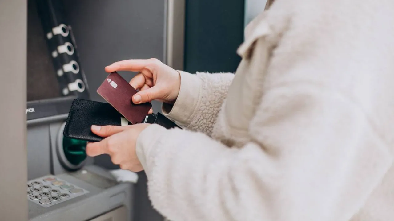 Банкомат списав із карти гроші, але не видав, бо зникло світло - алгоритм дій 