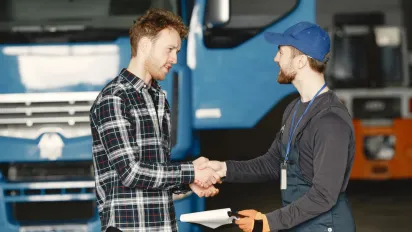 Зарплати до 100 тисяч без диплома: де українцям пропонують такі гроші - фото