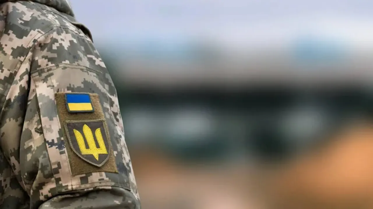 Для студентів яких спеціальностей ввели обов'язкову військову підготовку 