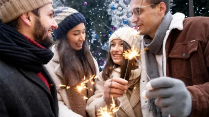 Новорічний дрес-код 2026: 6 кольорів одягу, які відлякають гроші та щастя - фото