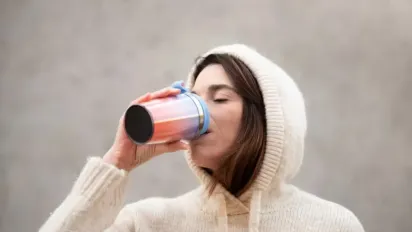 Несподіваний захисник: Цей напій знижує ризик цирозу та жирової хвороби печінки - фото