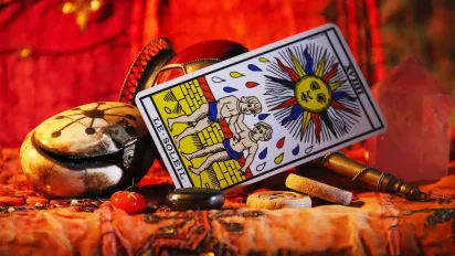 Гороскоп на 13 грудня 2025 року за картами Таро для всіх знаків Зодіаку - фото