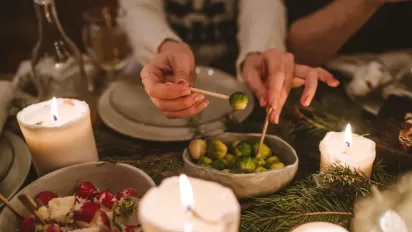 Новий рік без «Олів'є»: 5 сучасних ідей для святкового меню - фото