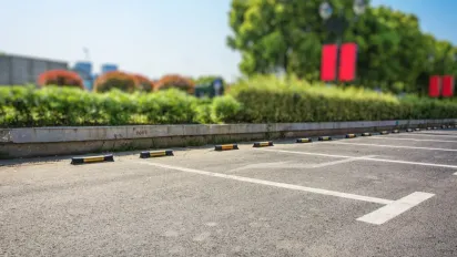 Платні парковки у Рівному 2026: новий тариф та перелік вулиць  - фото