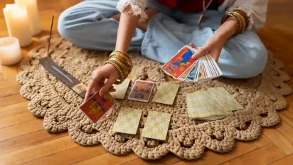 Гороскоп на 20 грудня 2025 року за картами Таро для всіх знаків Зодіаку - фото