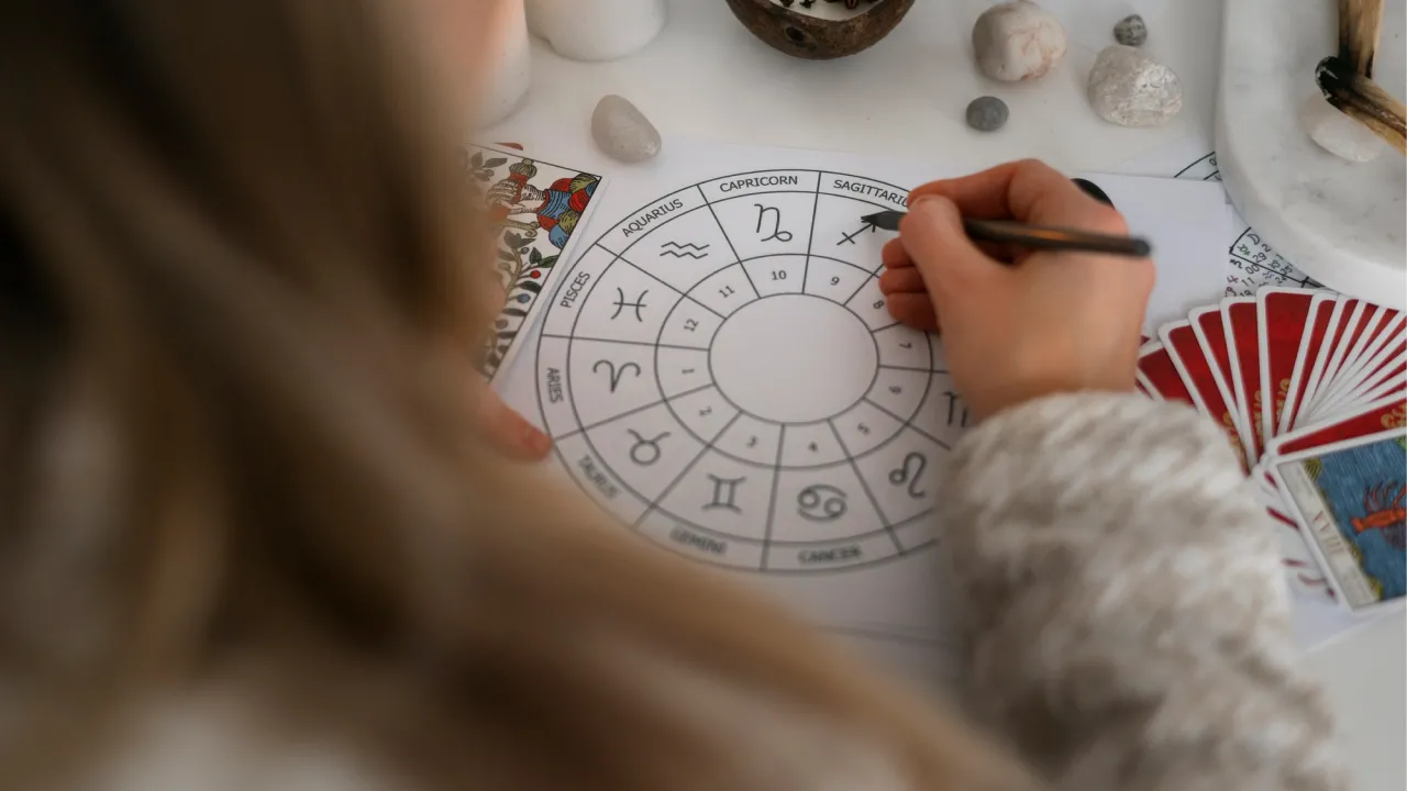 Гроші під ялинку: які знаки зодіаку розбагатіють на тижні з 22 по 28 грудня 