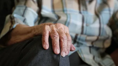 Пільги для пенсіонерів: хто звільнений від податку на землю  - фото