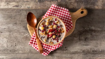 Перша зірка та 12 страв: головні традиції та суворі заборони Святвечора 24 грудня - фото