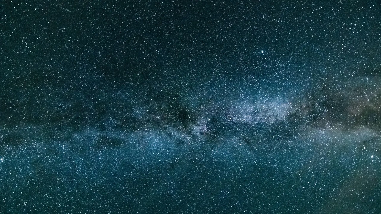 Трьом знакам Зодіаку зірки повернуть втрачену силу: на них чекає потужний ривок 