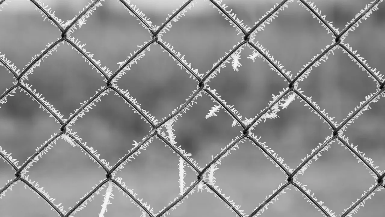 Новий рік із морозами: якою буде погода в Україні 1–3 січня і де похолодає найбільше 