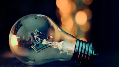 Чи відключатимуть світло на Новий рік: українцям пояснили, що буде з графіками - фото