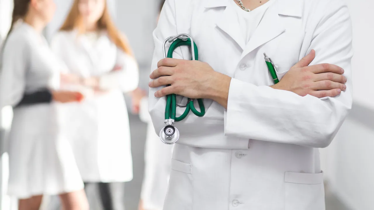 Безкоштовний медогляд 40+ та 2000 грн на рахунок: як отримати допомогу в місті та селі 