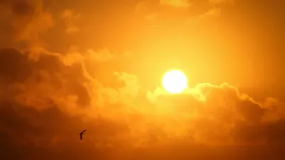 Новий 2026 рік Україна зустрічає з магнітною бурею: що відомо і чого чекати - фото