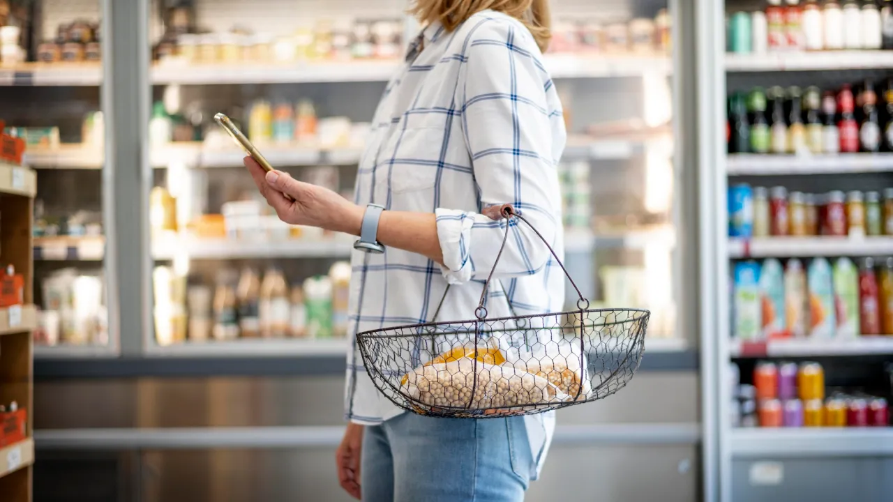 Ціни різко підуть угору: названо продукти, які подорожчають в Україні першими 