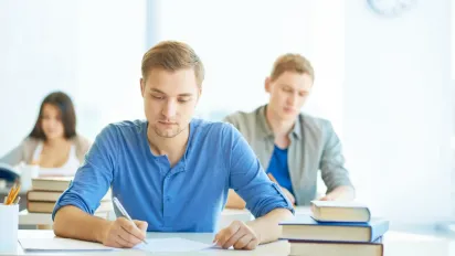 Статус студента більше не рятує від мобілізації: що загрожує тим, хто не ходить на пари - фото