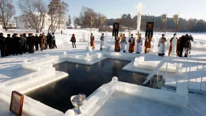 Водохреще 2026: головні традиції, суворі заборони 6 січня та що не можна робити зі святою водою - фото