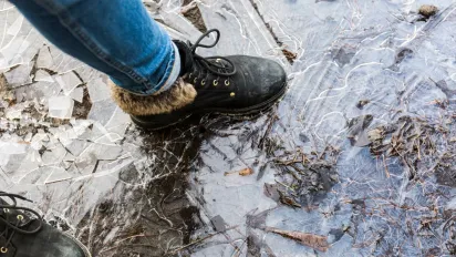 Ожеледиця, туман і сніг: в Україні 7 січня оголосили підвищений рівень небезпеки - фото
