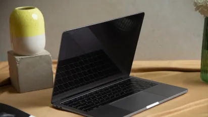 MacBook за ціною айфона: Apple готує бюджетний ноутбук на чіпі A18 Pro - фото