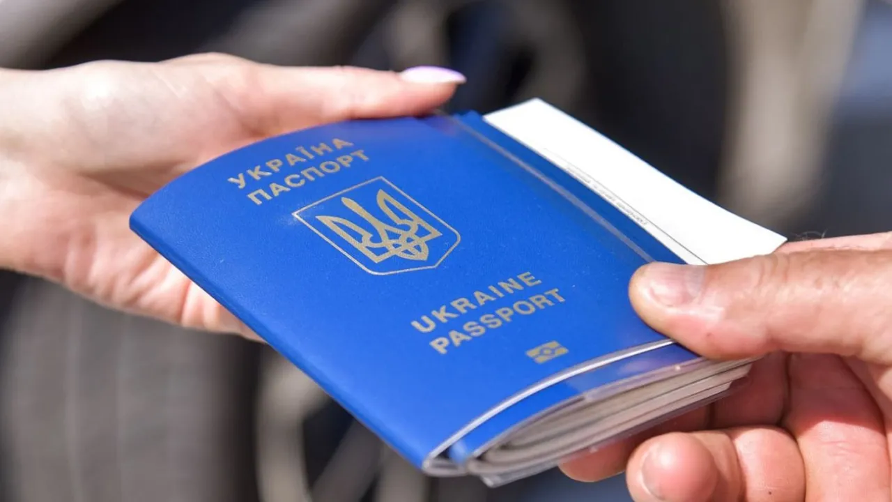 Нові правила на кордоні: хто з українців отримає право на позачерговий проїзд 