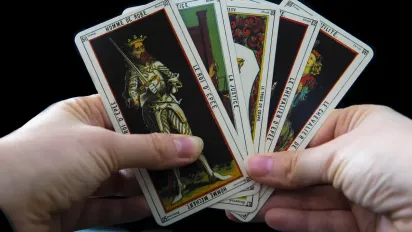 Гороскоп на 12 січня 2026 року за картами Таро для всіх знаків Зодіаку - фото