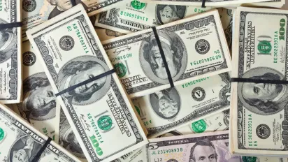 Які долари не приймають в обмінниках: правила та ознаки зношеності - фото