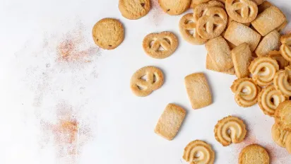 Торт без духовки й світла: простий рецепт з трьох інгредієнтів - фото