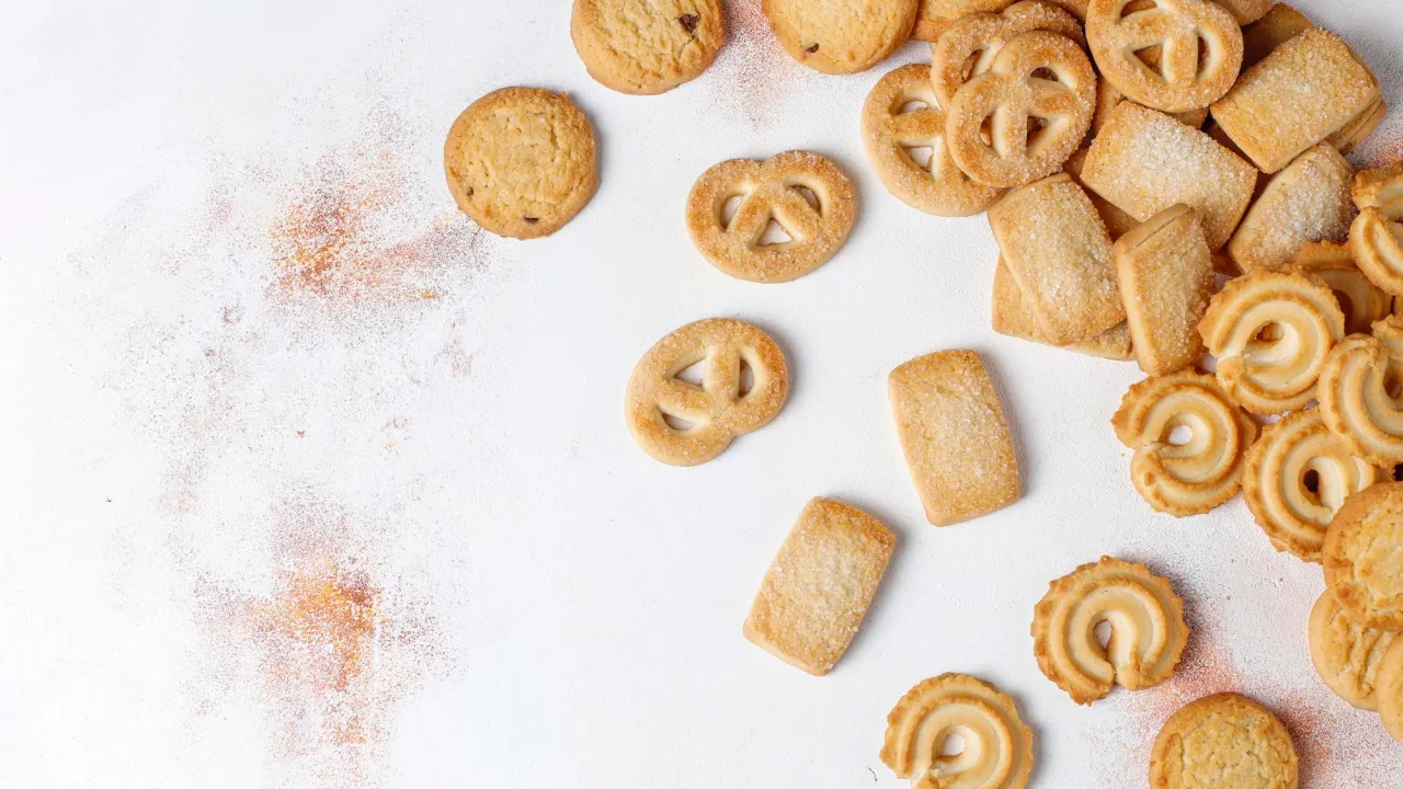 Торт без духовки й світла: простий рецепт з трьох інгредієнтів 