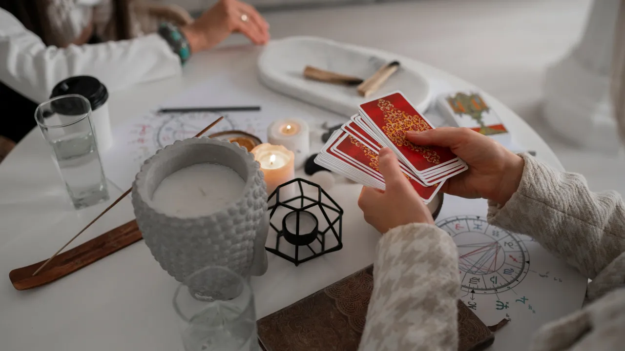 Тільки ці знаки Зодіаку зможуть кардинально змінити долю до кінця року 